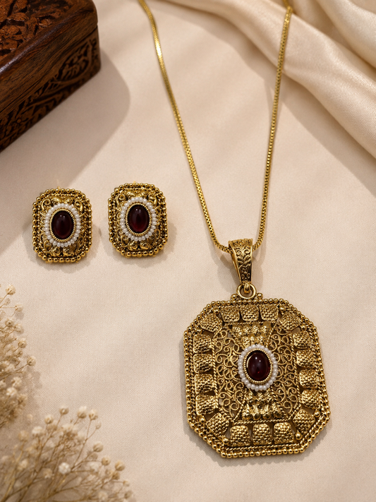 Antique Gold Pendant & Stud Earring Set