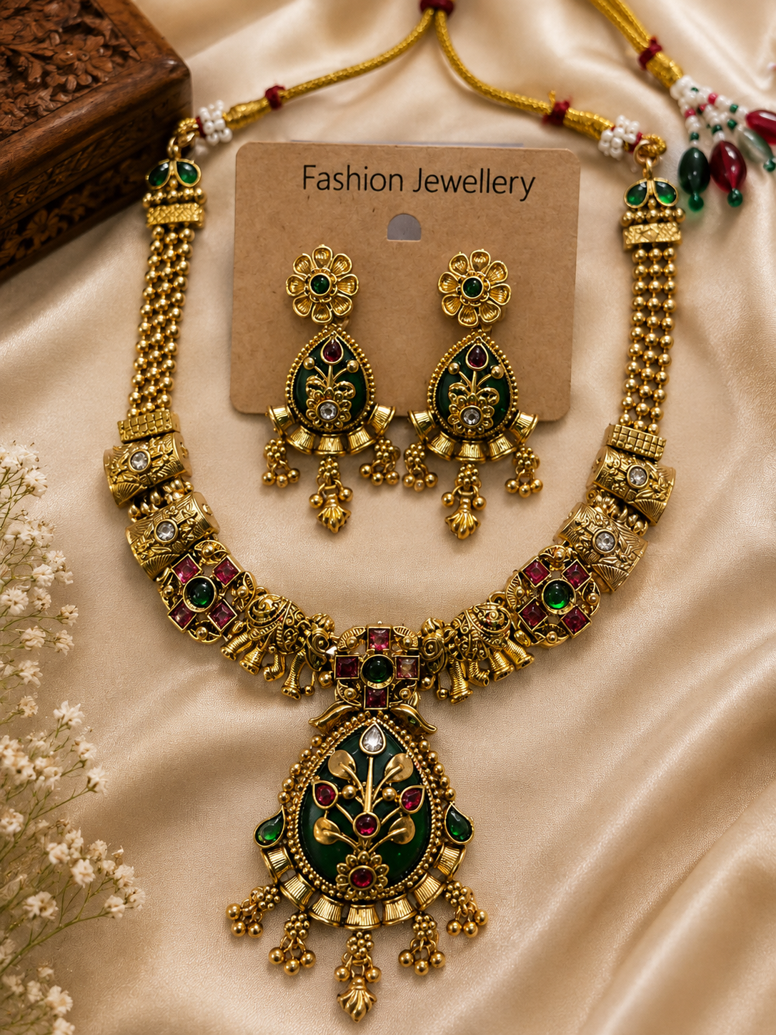 Heritage Green & Maroon Kundan Necklace & Jhumka Set