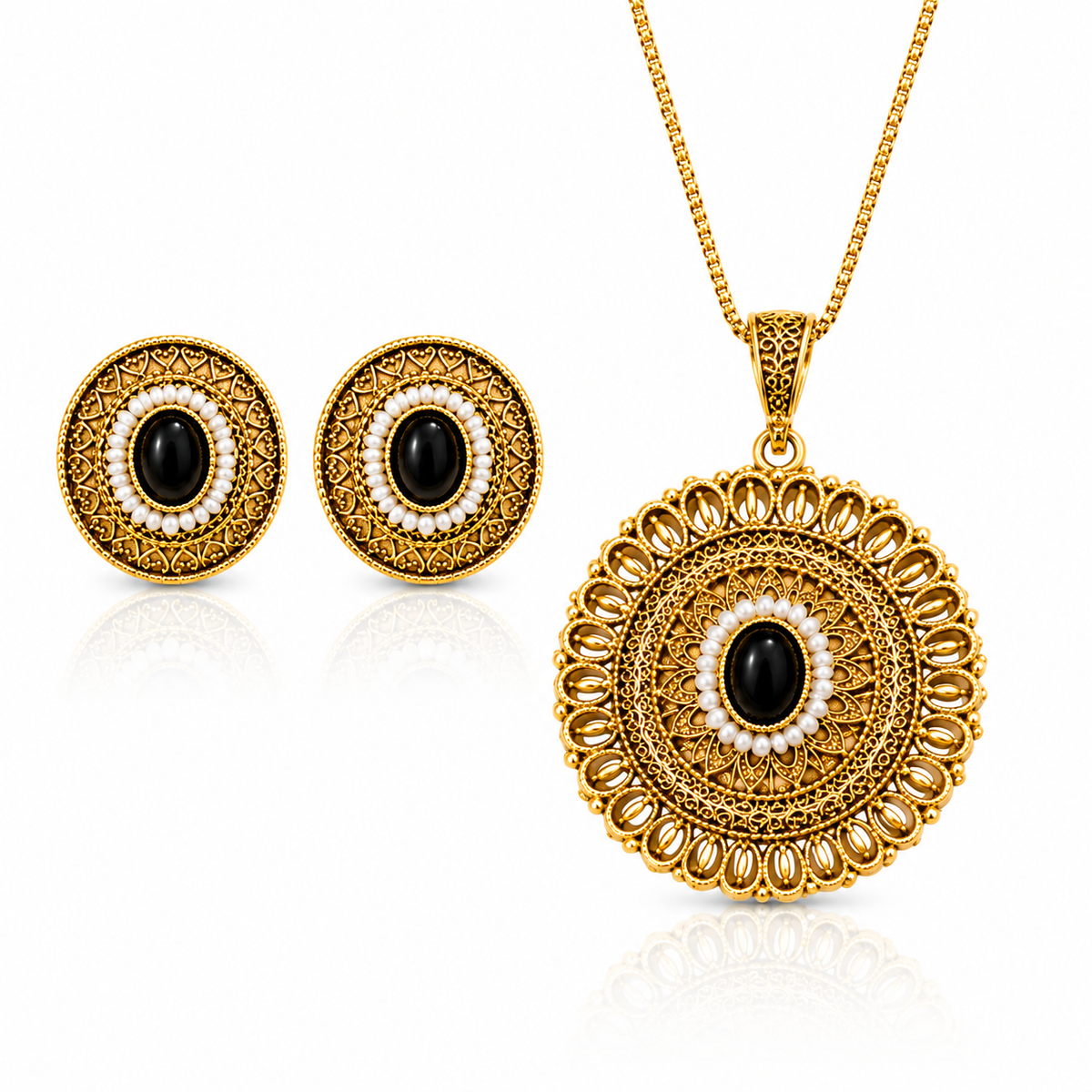 Royal Antique Gold Black Stone Pendant & Stud Set