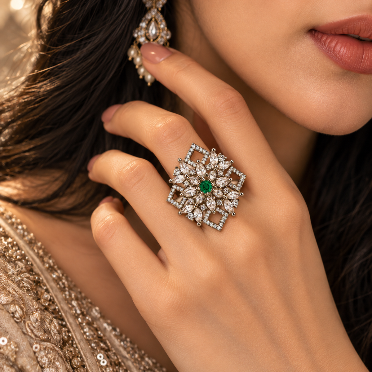 Silver-Toned Emerald Floral Geometric Statement Ring