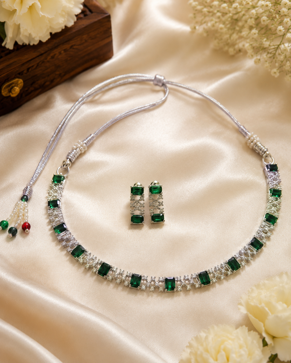 Elegant Emerald Green Necklace & Earring Set